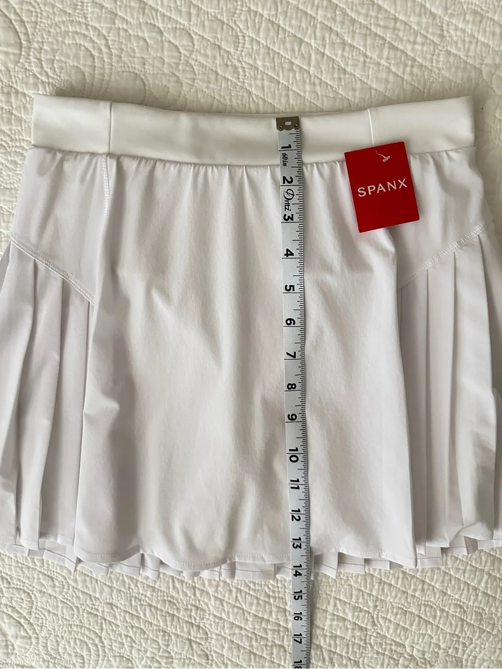 NWT SPANX White Get Moving Pleated Tennis Skirt Skort Small